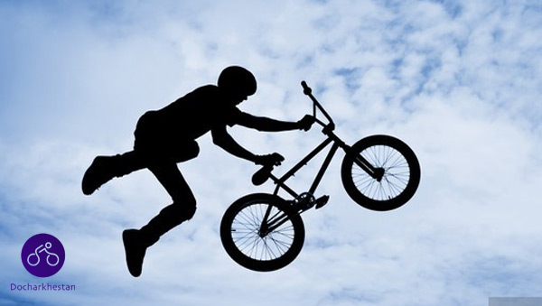 دوچرخه حرکات نمایشی در سبک پرشی (Jumping)